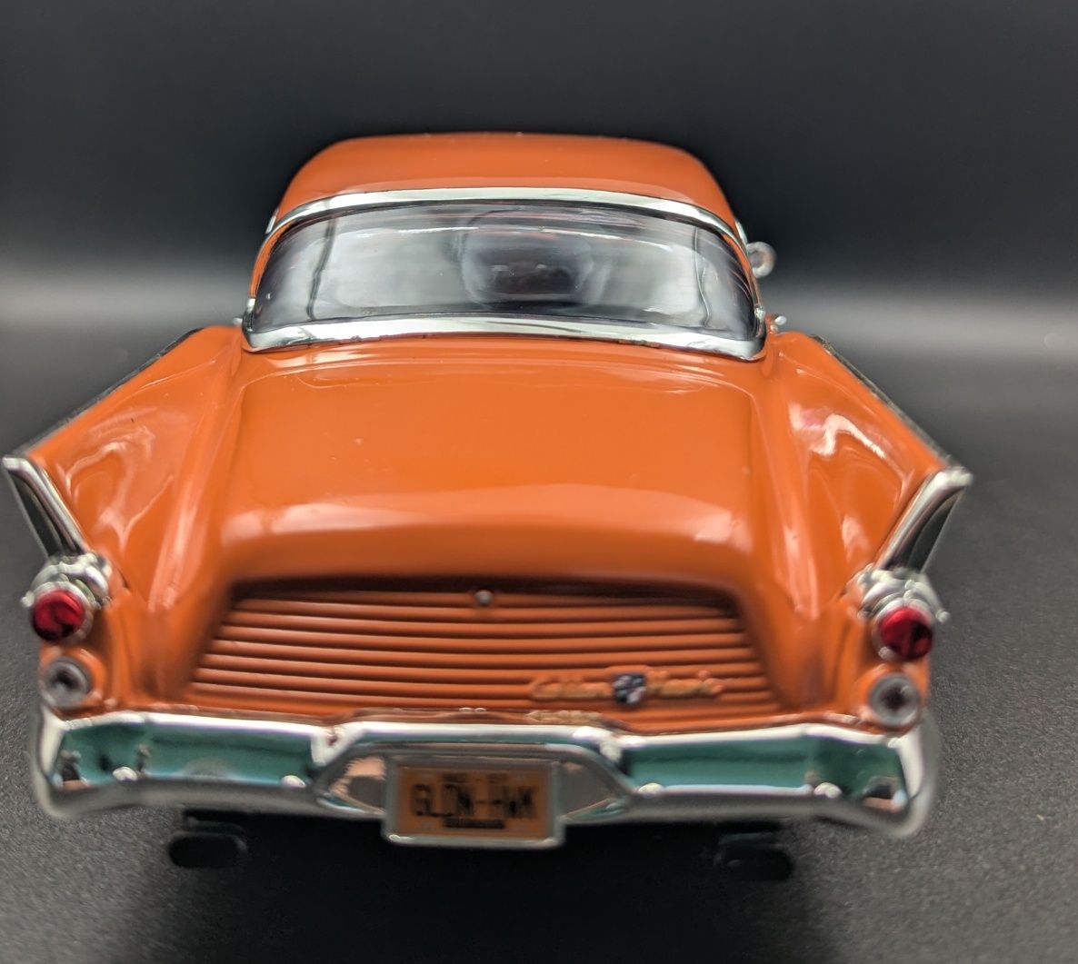 Studebaker Golden Hawk Ertl масштаб 1:18