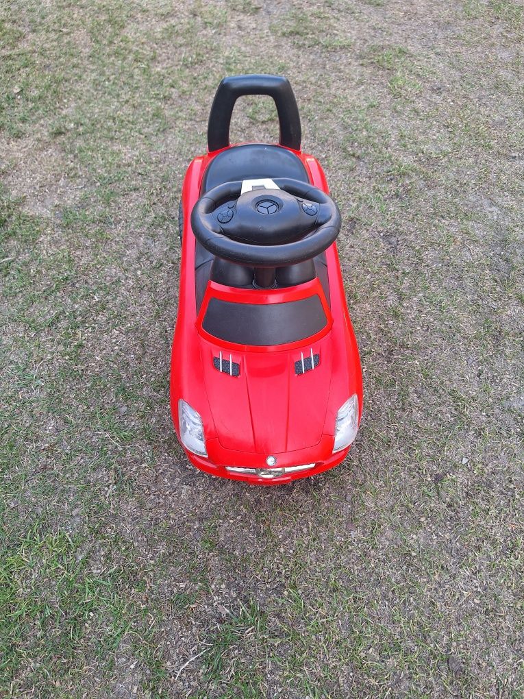Jezdzik mercedes