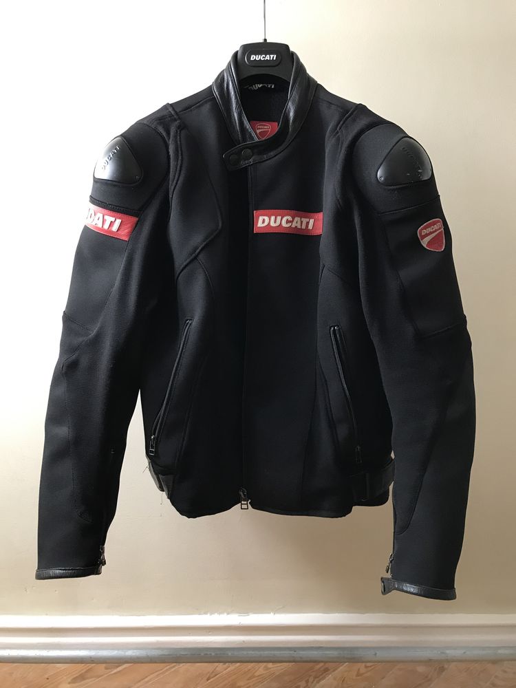 Blusão Ducati Dainese