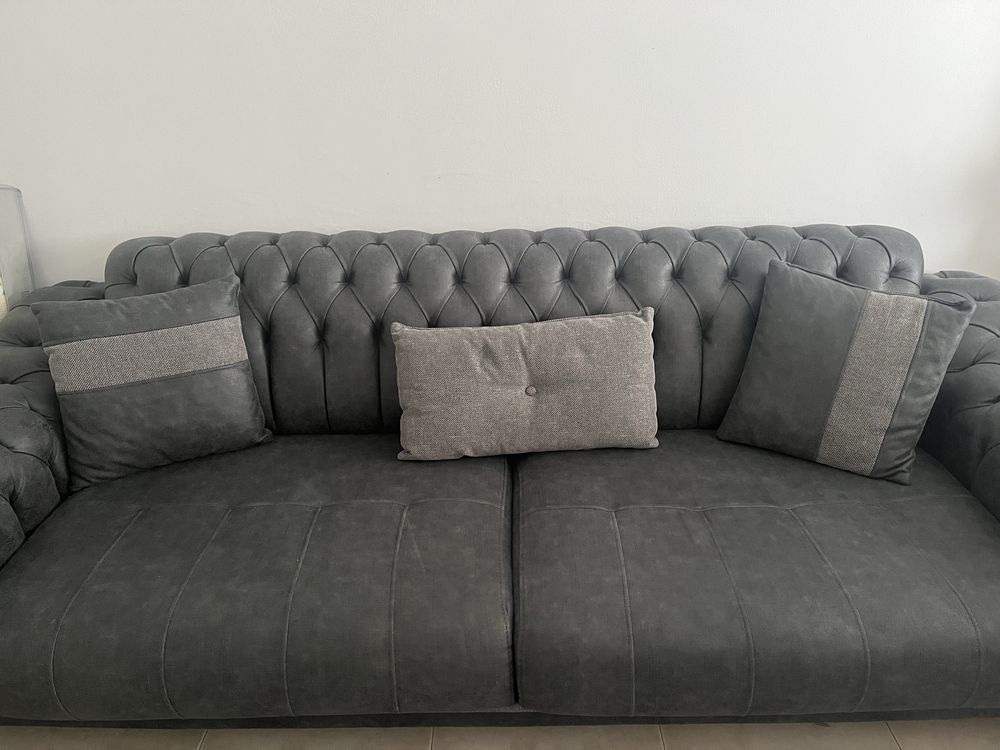 Vendo sofa cama e cadeirao com impermeabilizaçao como novo