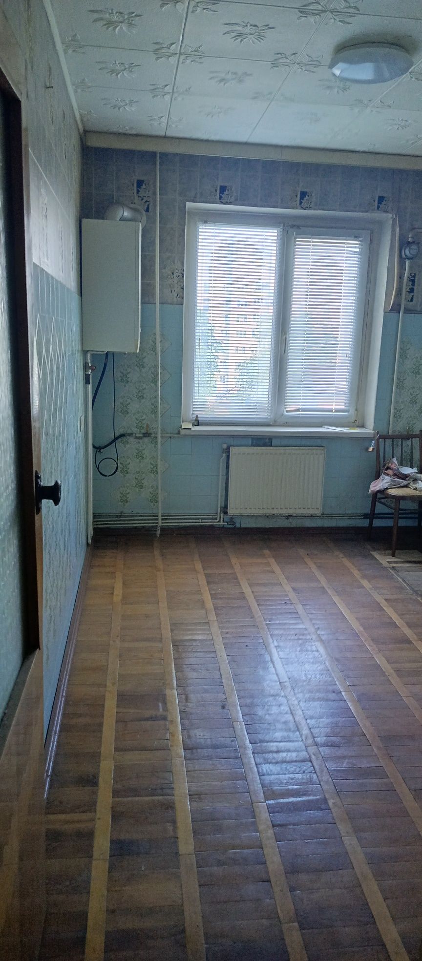 Продається трьох кімнатна квартира в центрі міста