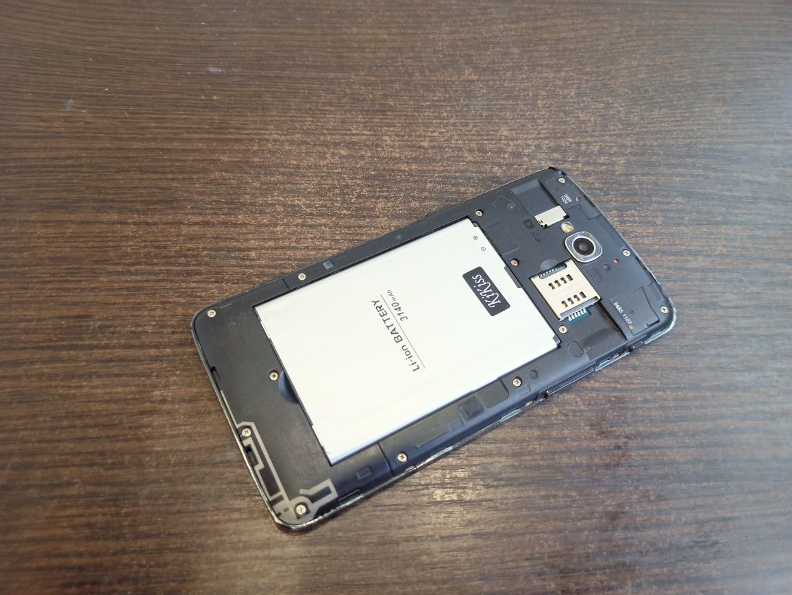 Смартфон LG G Pro Lite Dual D686