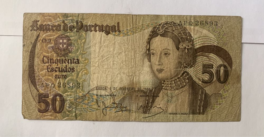 Notas e moedas antigas