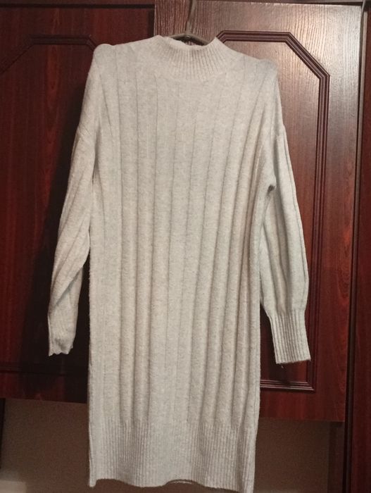 Тонка але тепла ангорова сукня