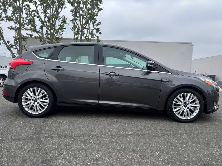Ford Focus Titanium      2016