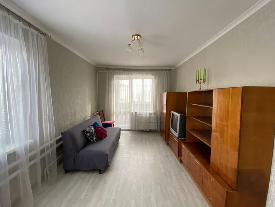 Продам двокімнатну квартиру