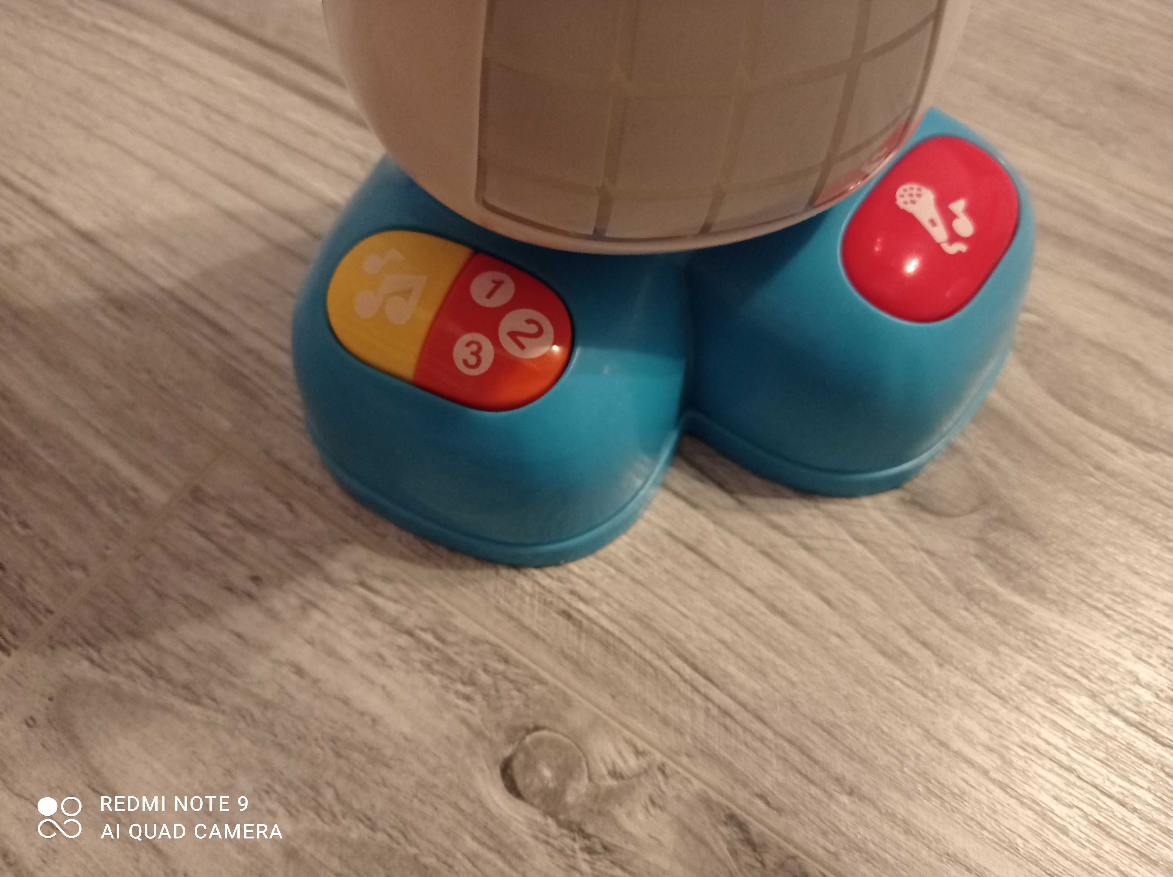 Fisher-Price Bebo Tańcz i śpiewaj ze mną