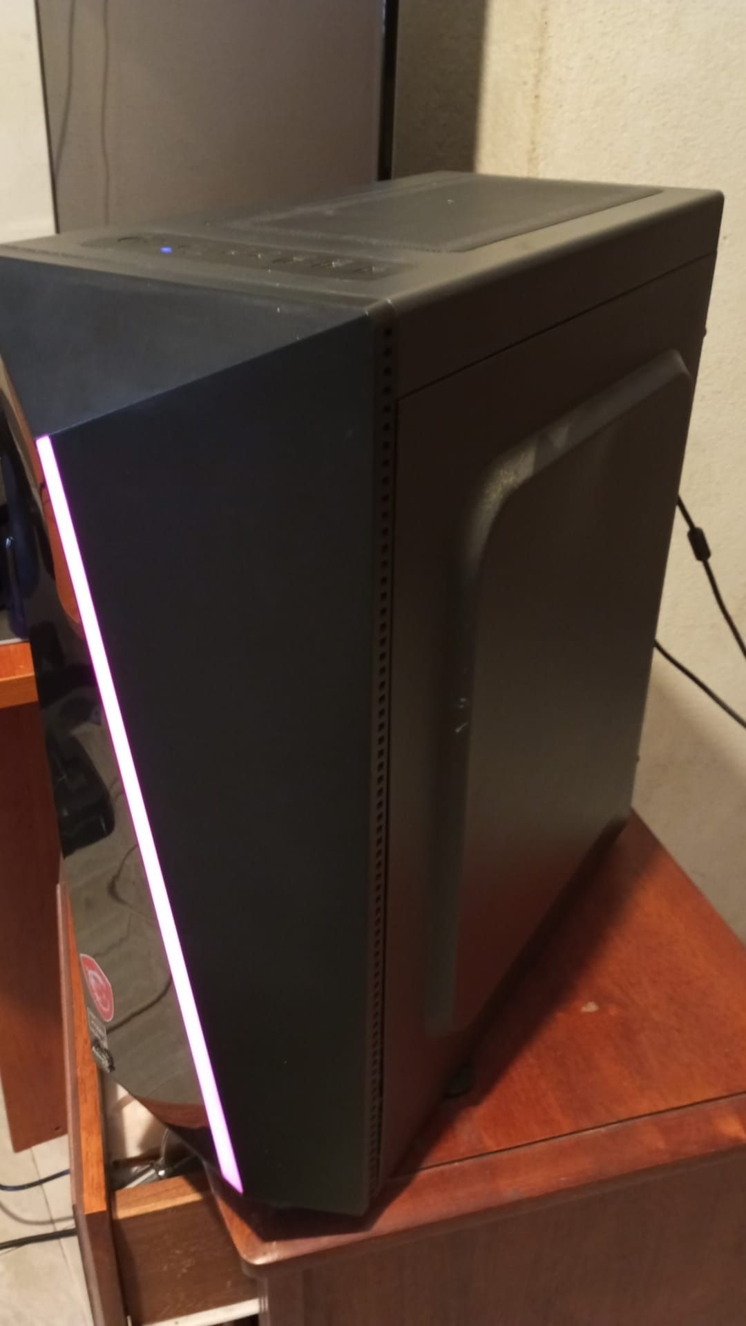 Computador pouco usado (como novo)