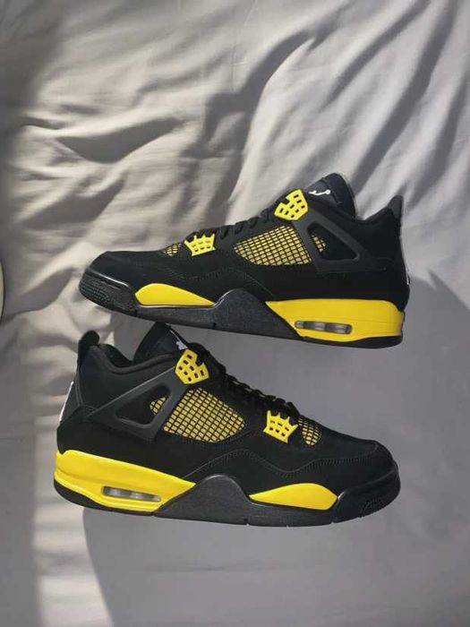 Buty meskie Mokasyny Jordan_4_Retro_Thunder R.44