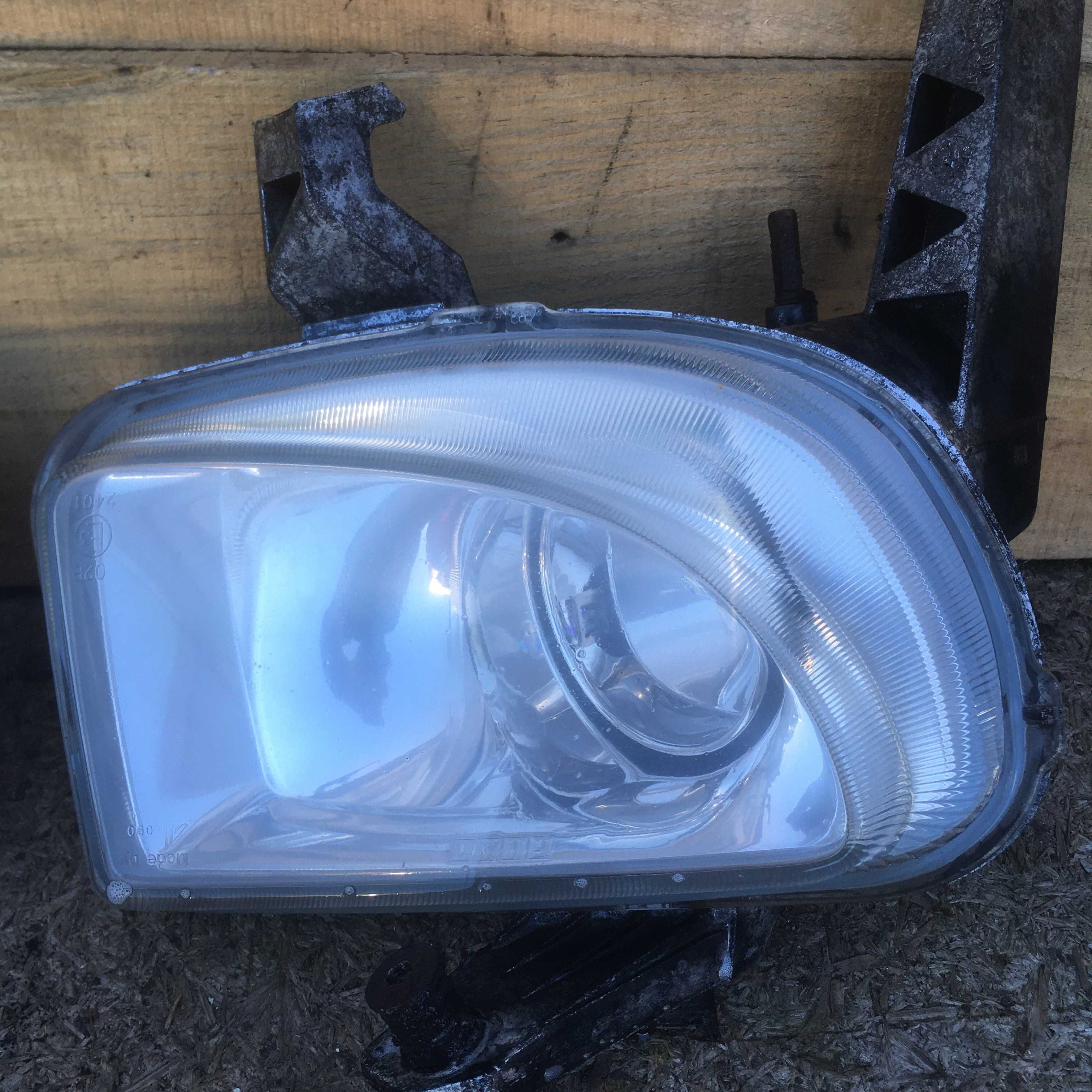 lampa przeciwmgielna lewa prawa grande punto 06 rok fiat