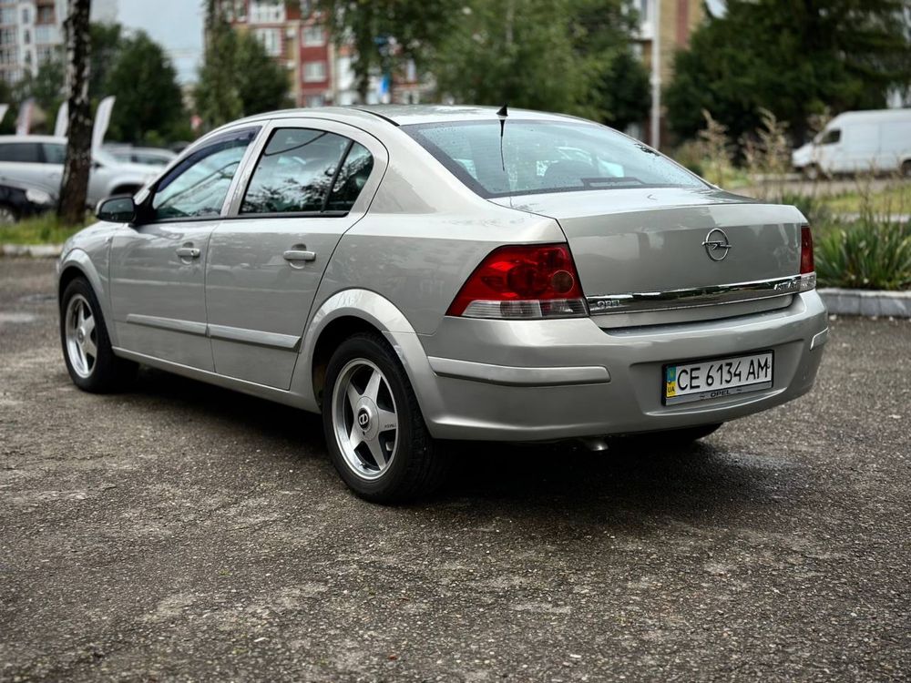 Opel Astra H 2008 1,6 MT