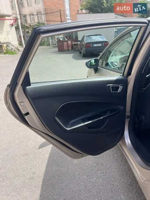 Ford Fiesta 2016 (офіційна , 1.0 Ecoboost) автомат другий власник