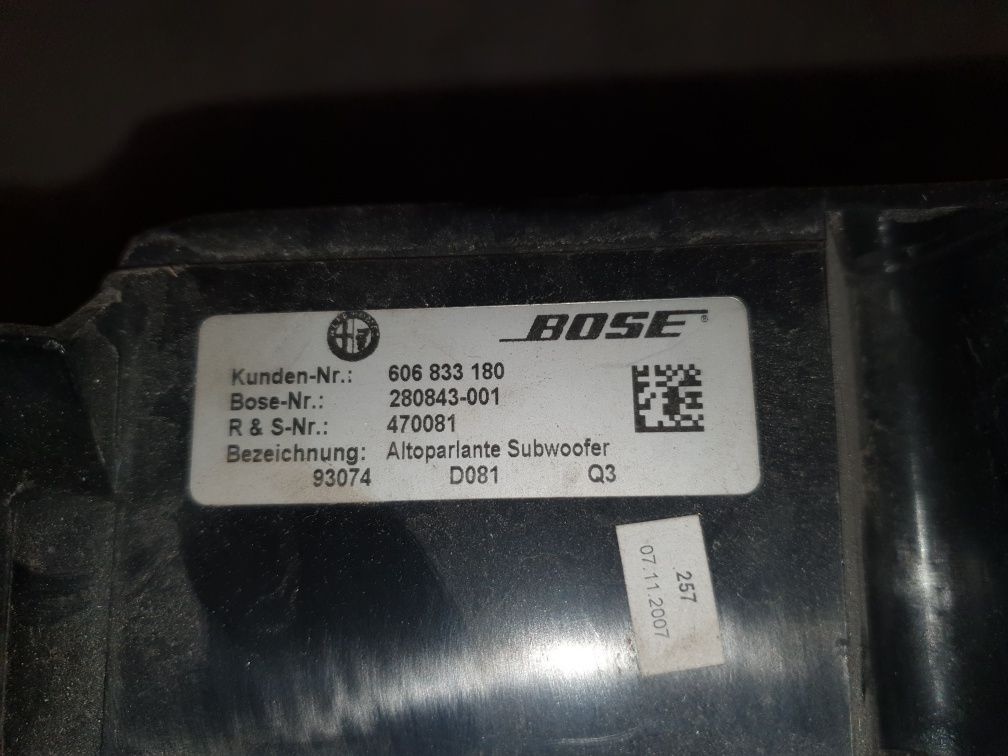 Subwoofer original Alfa Romeo GT