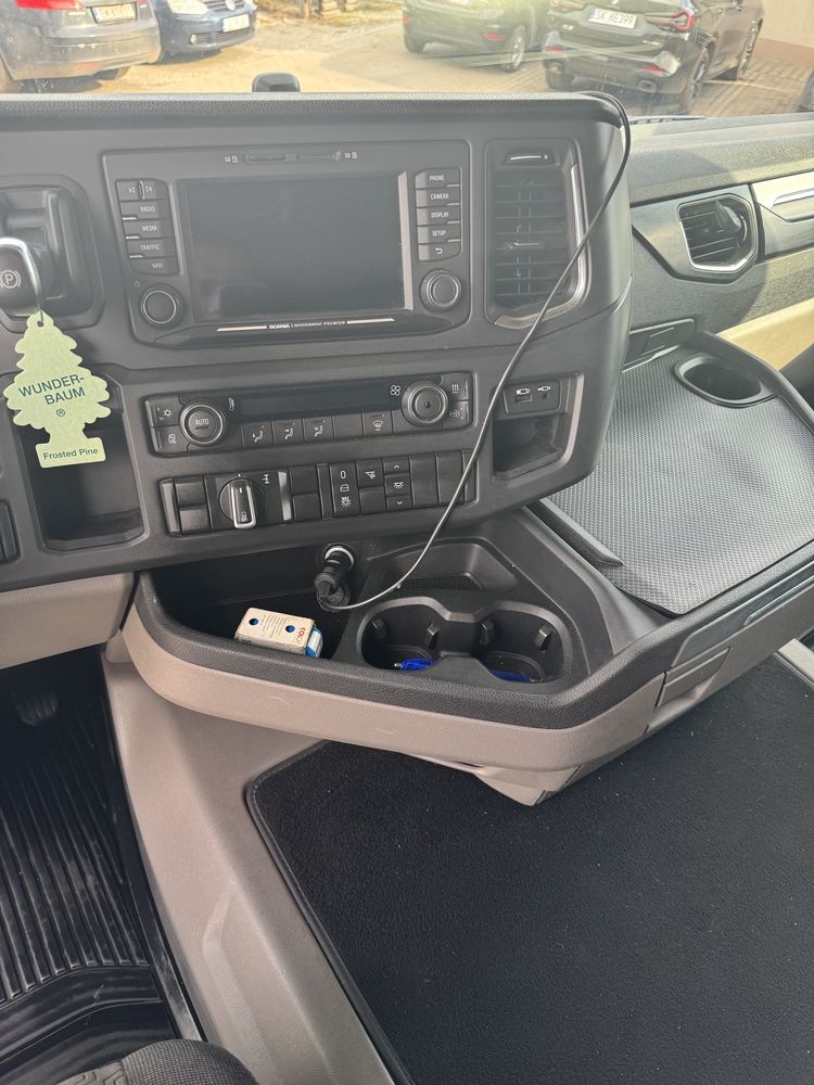 Scania R410, Low deck, 2018