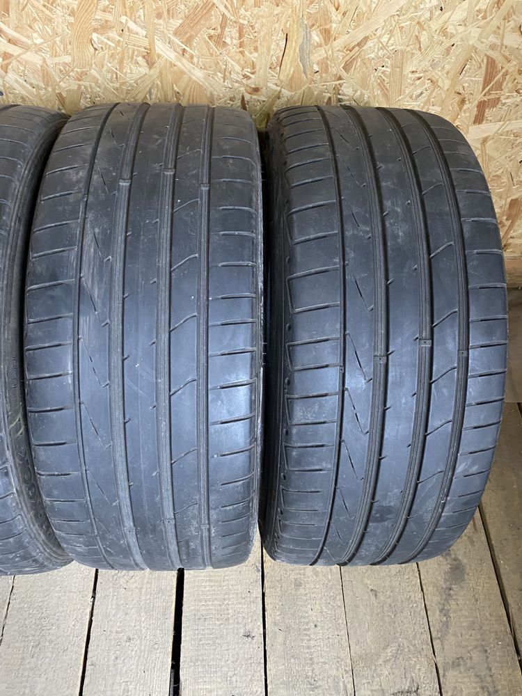 Літня резина шини 235/40R19 HANKOOK