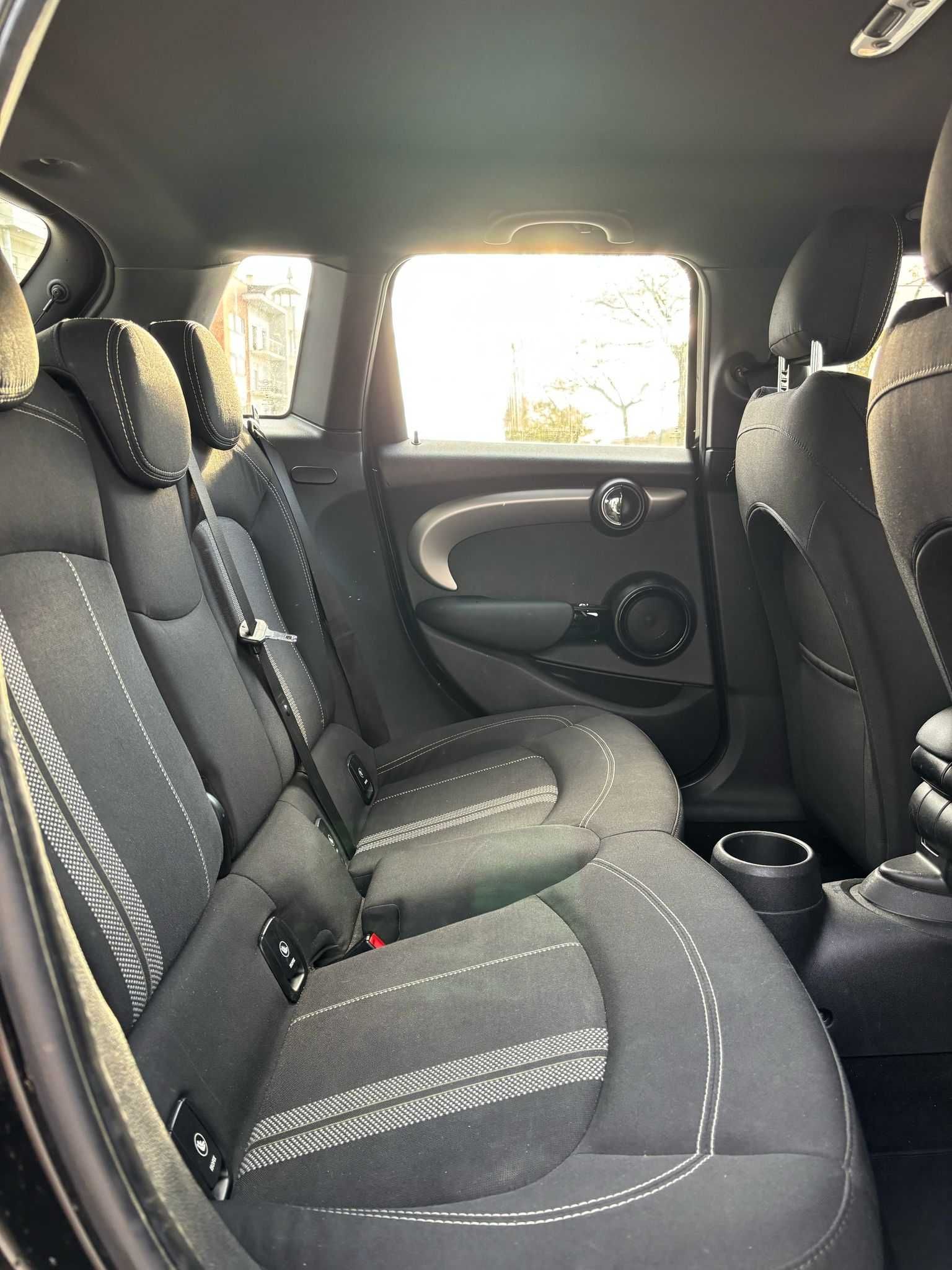 MINI Cooper D 5 portas
