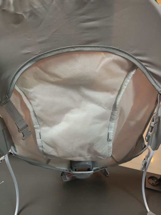 Leżaczek dla dzieci z wibracjami