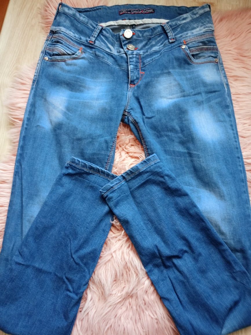 Jeans Tommy Hilfiger rozmiar 31