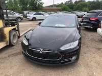 Tesla Model S капот