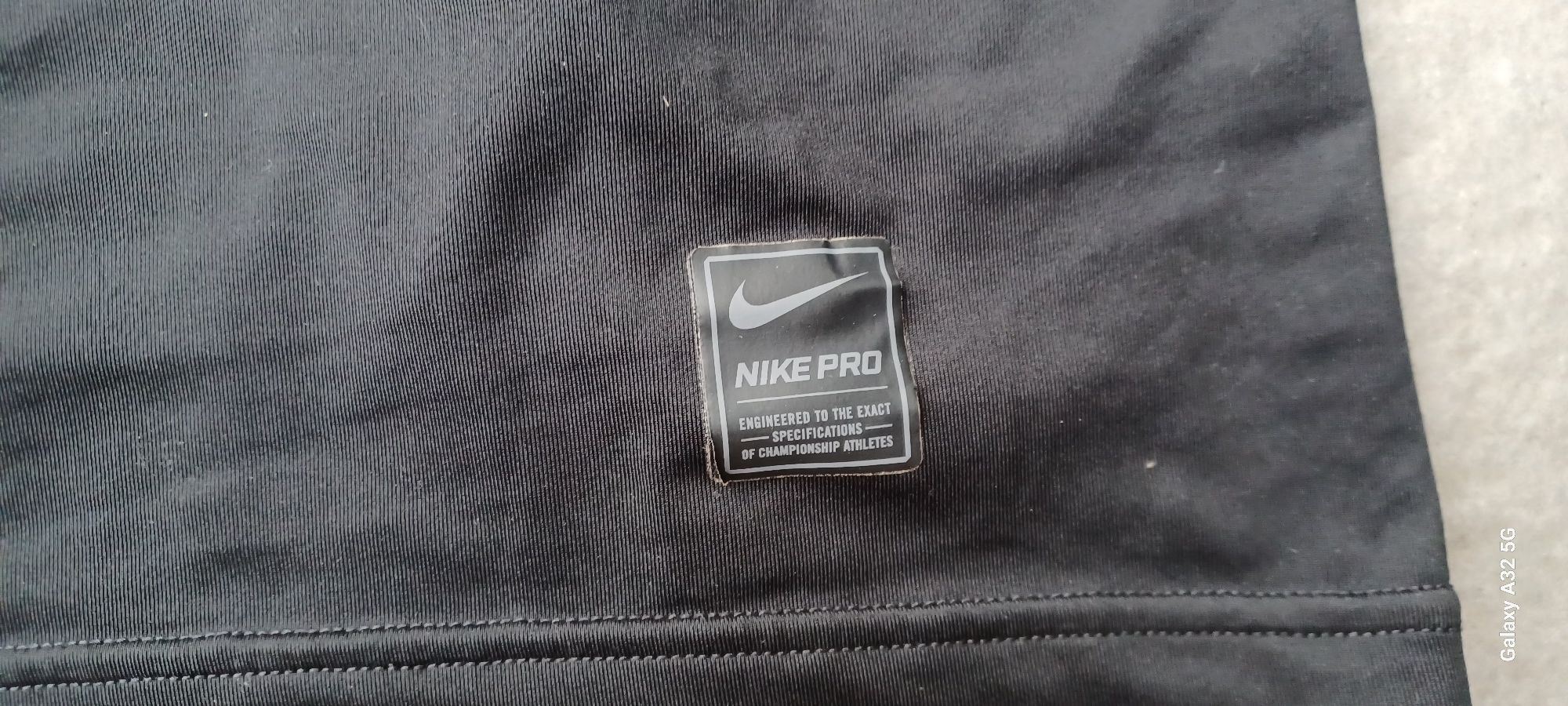 Koszulka Nike Pro.