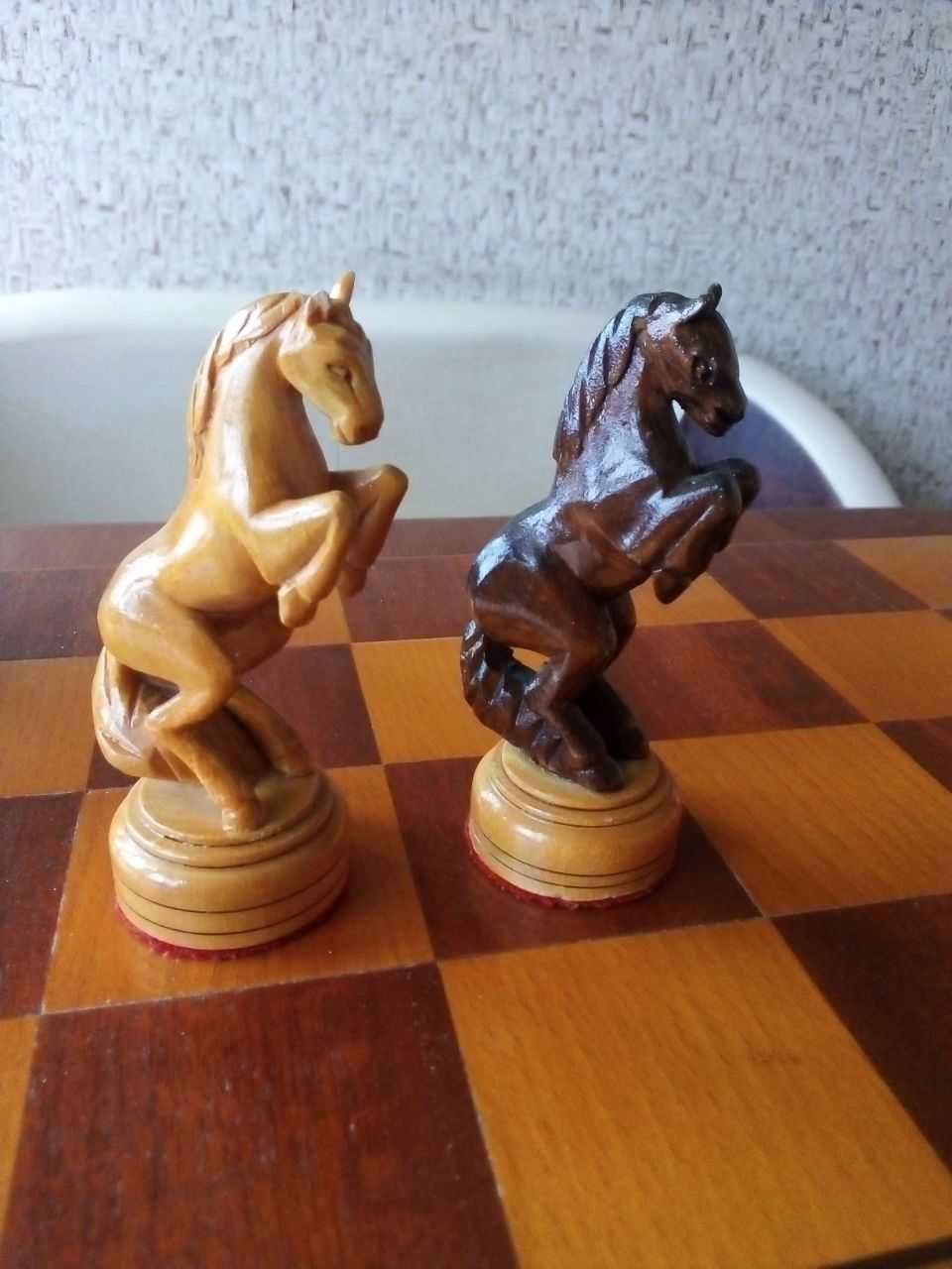 Вінтажні шахи шахмати різьблені фігури 70ті подарунок чоловіку 60х60