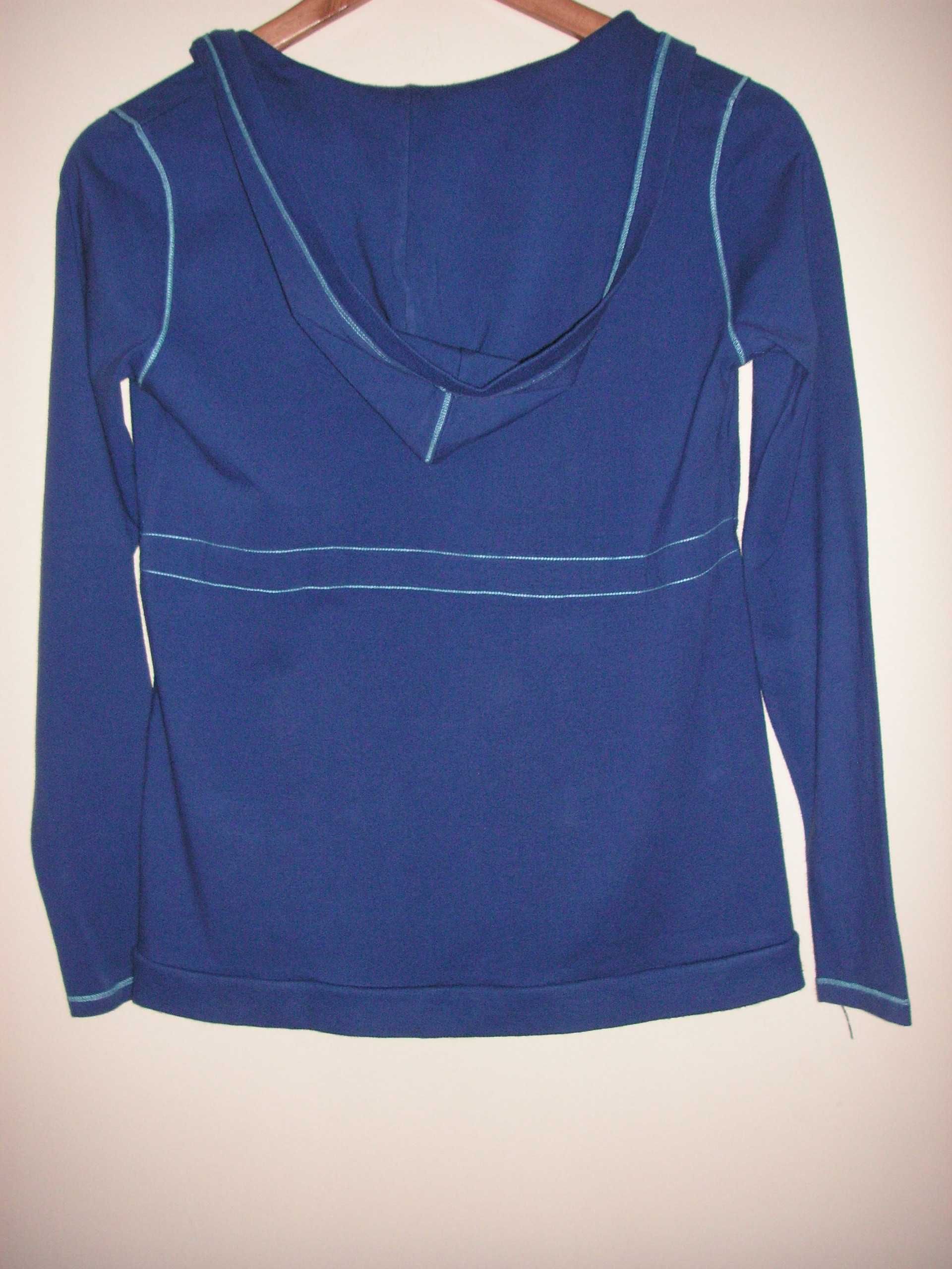 T Shirt / Túnica com Capuz Bershka e Zero´s