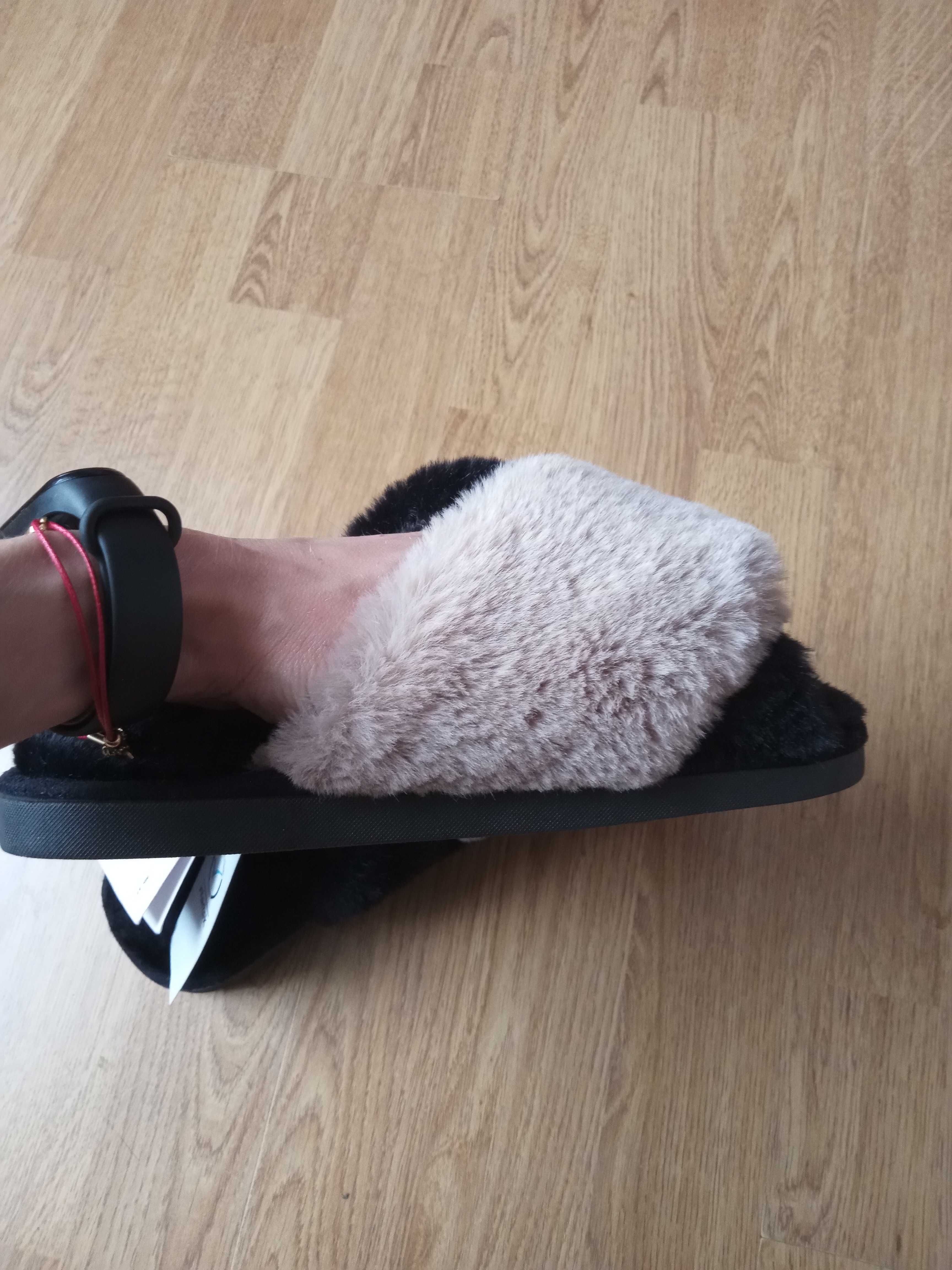Nowe kapcie damskie