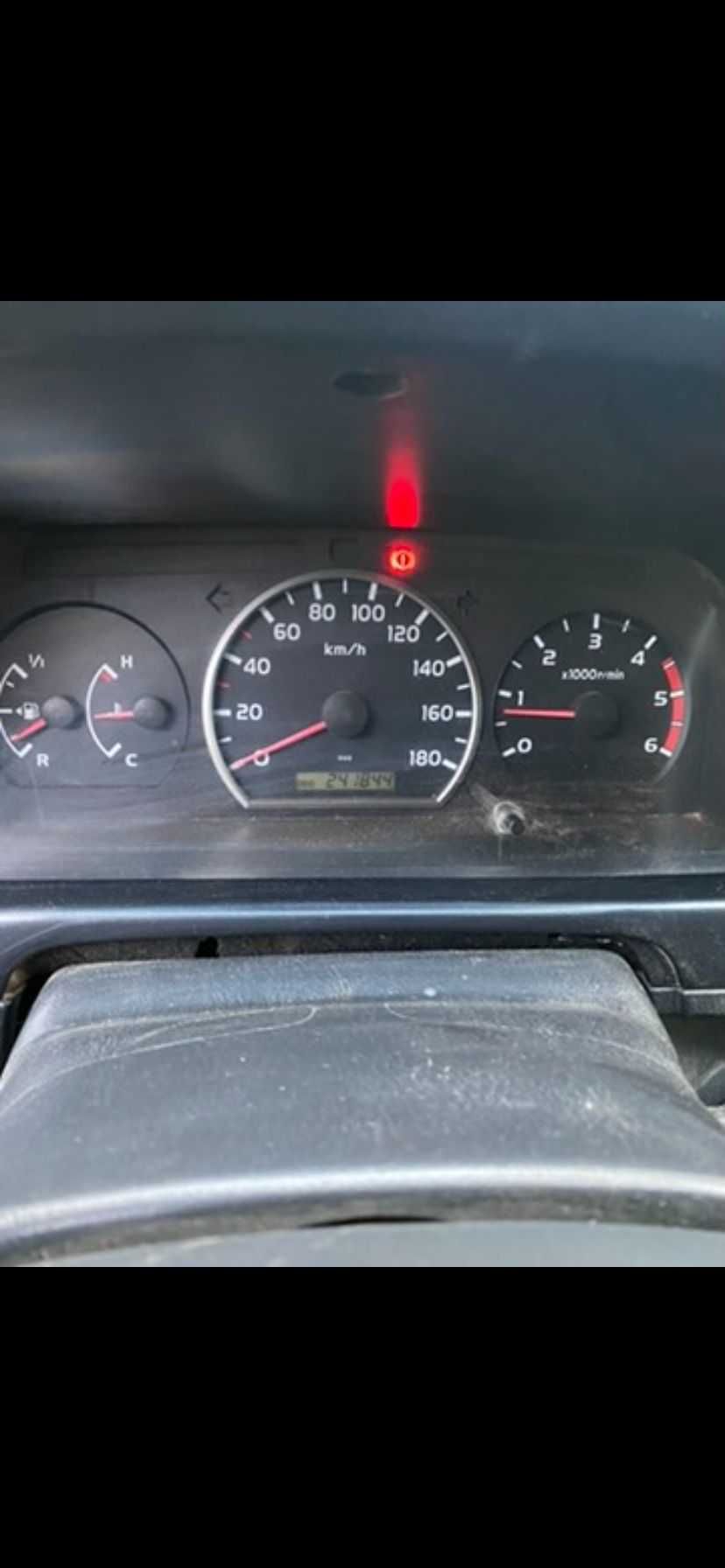 toyota hiace (top)