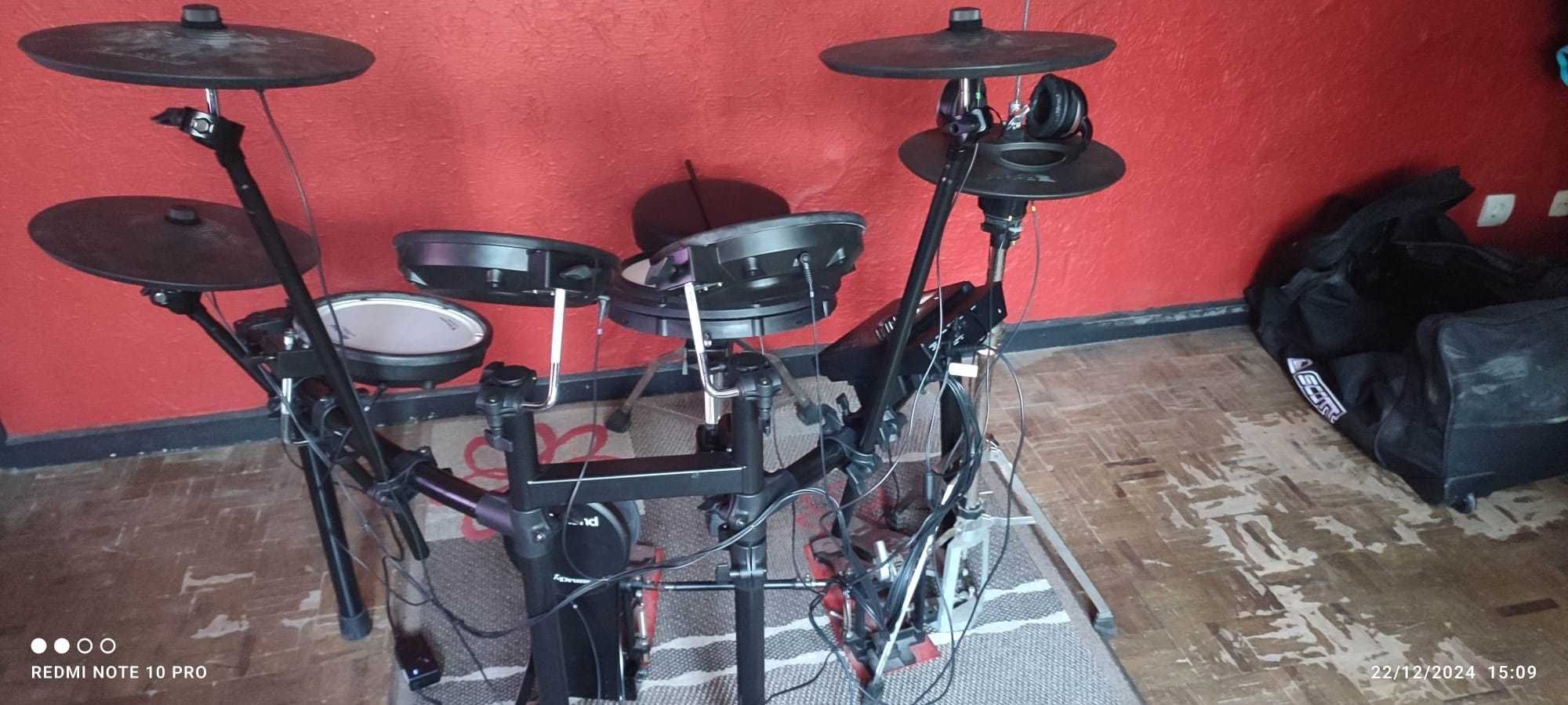 Instrumento musical bateria/música