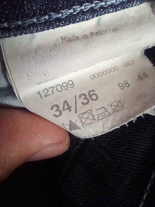 Джинси капрі Mustang розмір 34-36.