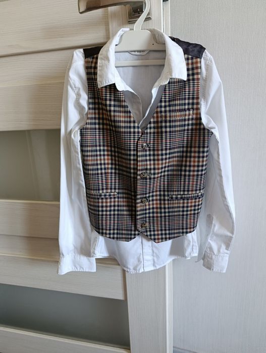 Святковий комплект на хлопчика дві сорочки та жилет