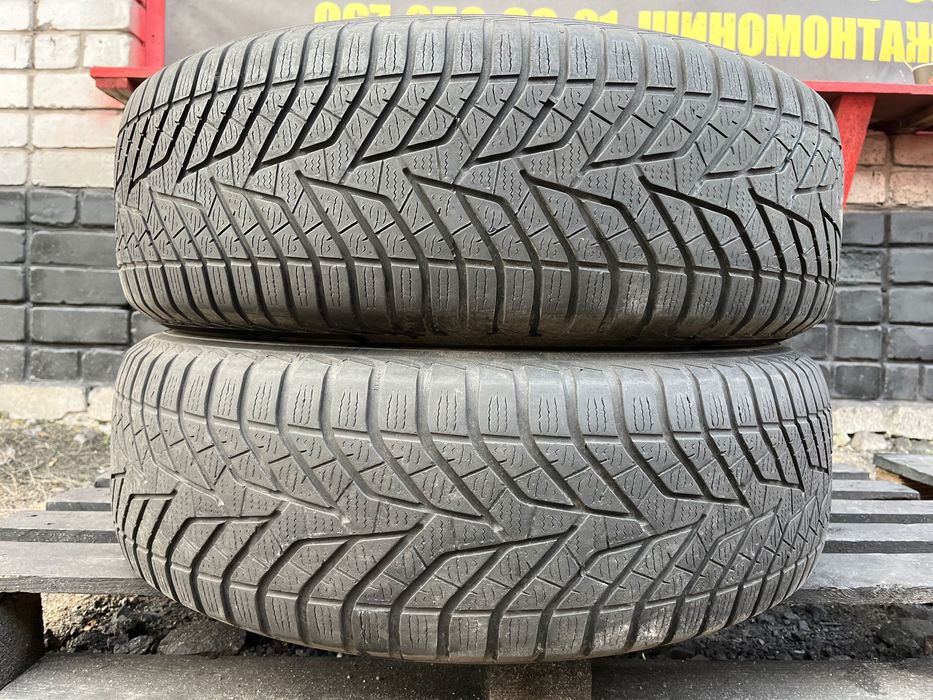 Резина 245/70 R16 Yokohama 2 зимние шины