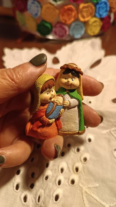 Presépios miniatura pintados à mão