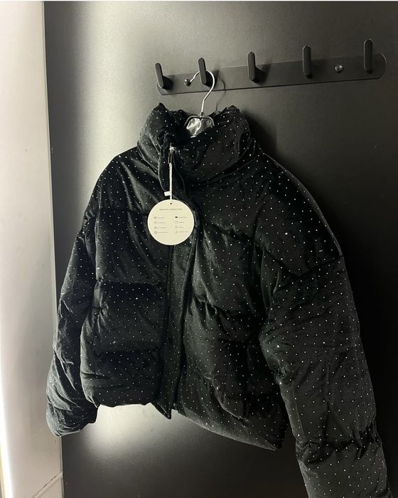 Велюрова куртка в стразах чорна оксамитова