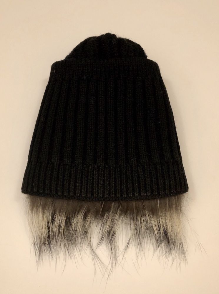 Шапка с чернобуркой , женская зимняя шапка , меховая шапка
