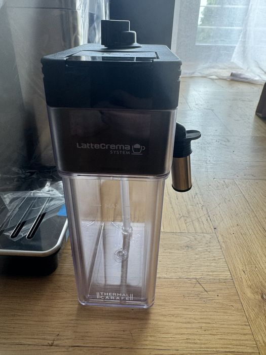 Ekspres De’Longhi Primadonna Soul ECAM610.74MB