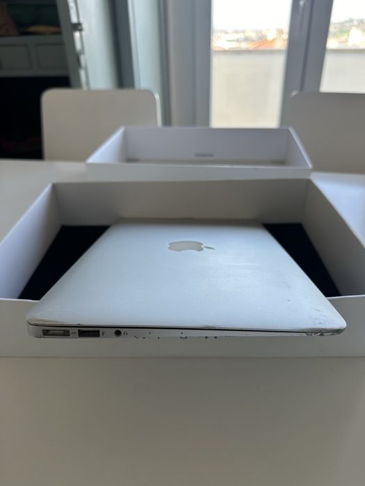Macbook air (2016) A1135 - com fatura