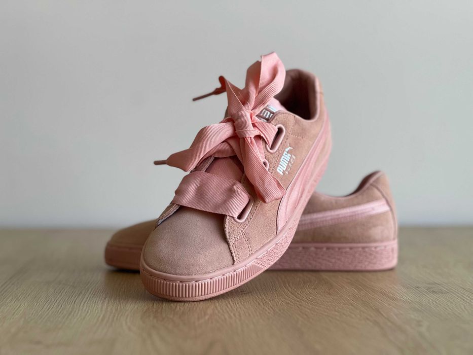 Жіночі кросівки Puma Suede Heart EP, (р. 41)