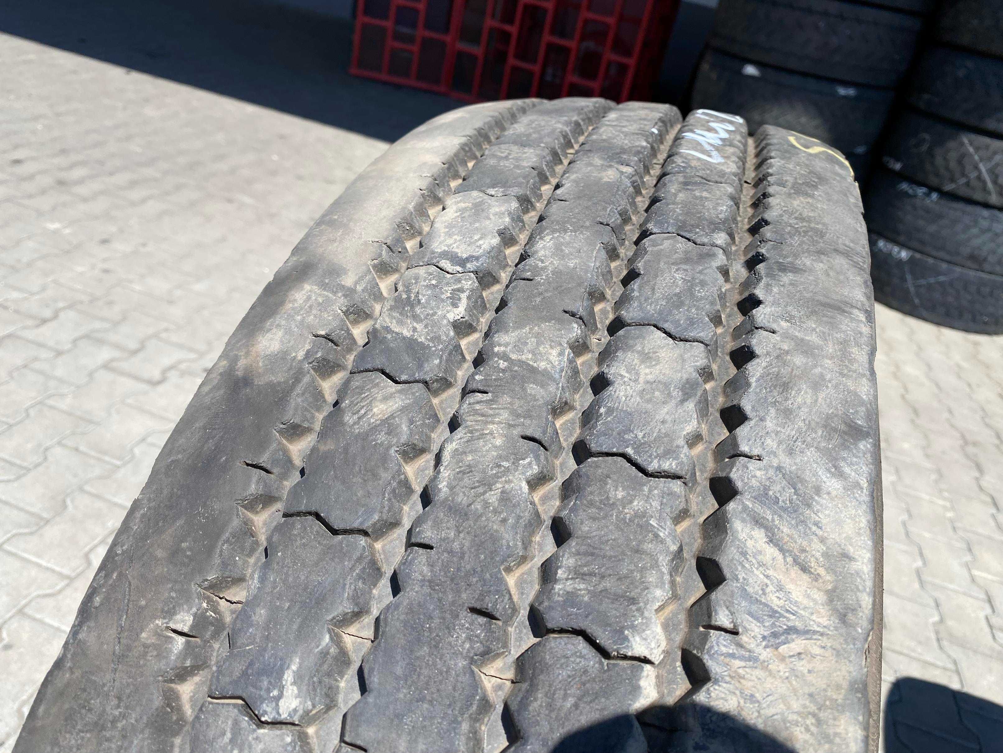 Opona 12R22.5 BARUM BF12 ROAD FRONT Przód 12mm