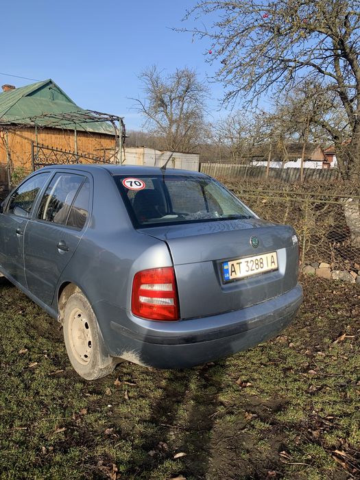 Продам автомобіль 2006 р бензин 1,2 за деталями звертайтесь в приват