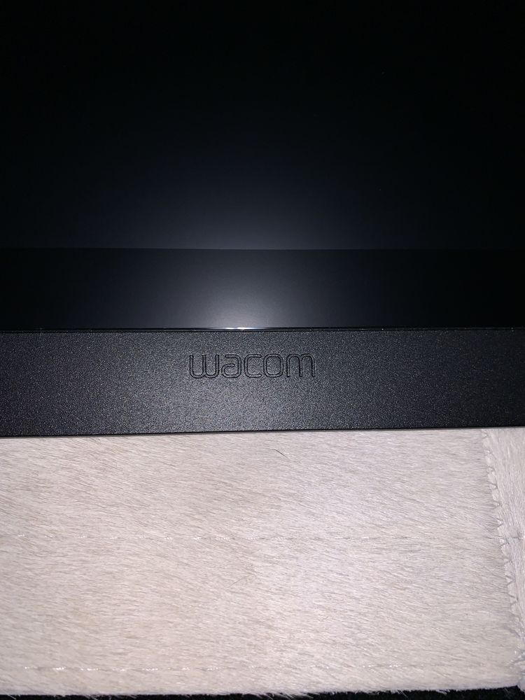 Wacom Cintiq tablet graficzny 16 + pen
