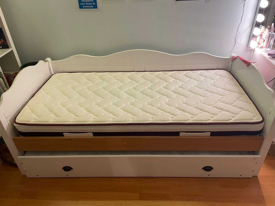 Cama criança com cama extra