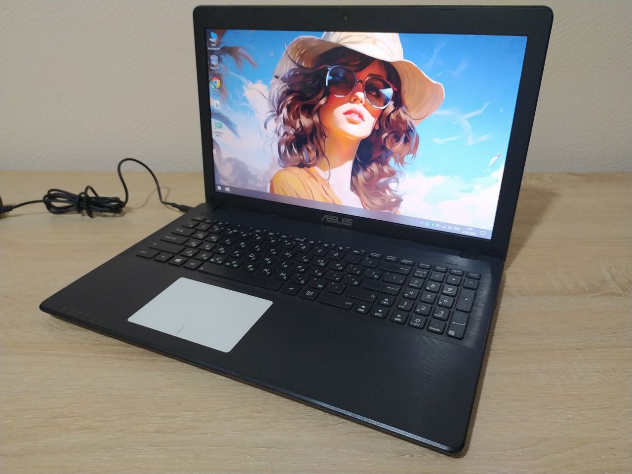Ноутбук Asus X552C 15.6" | Intel 1007U | Nvidia 710M | 12GB RAM | 120G