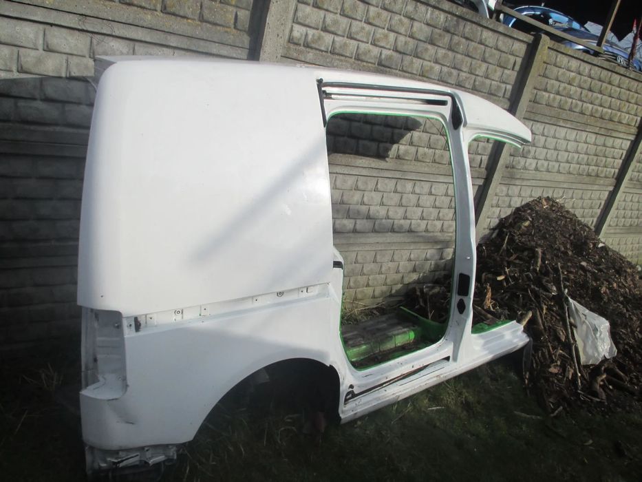 ćwiartka błotnik tył prawy VW Caddy