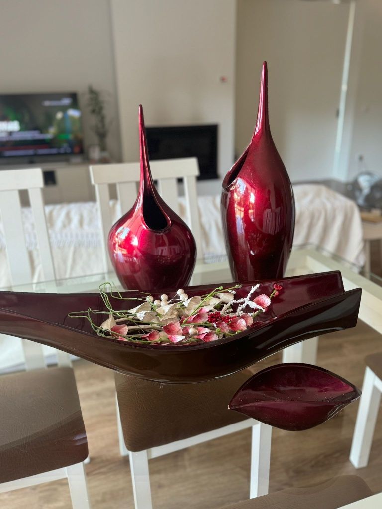 Conjunto decorativo bordô