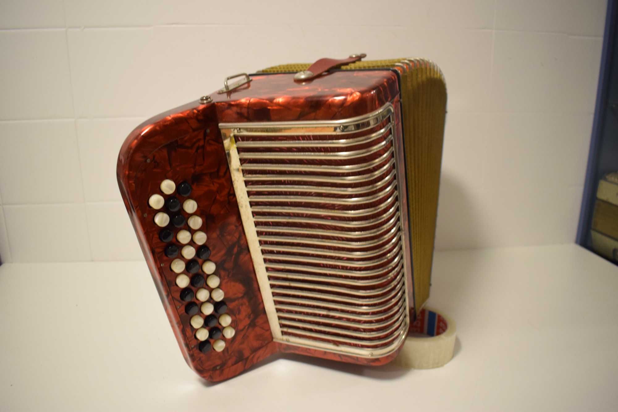 Acordeao Hohner Amati 2 Voz 48 Baixos, N 010