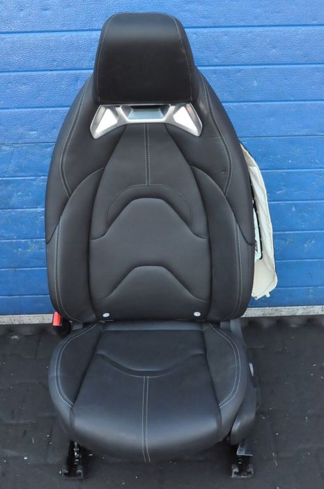 TOYOTA SUPRA MK5 GR PRZEKŁADKA WNĘTRZA FOTELE KANAPA BOCZKI SKÓRA 23R