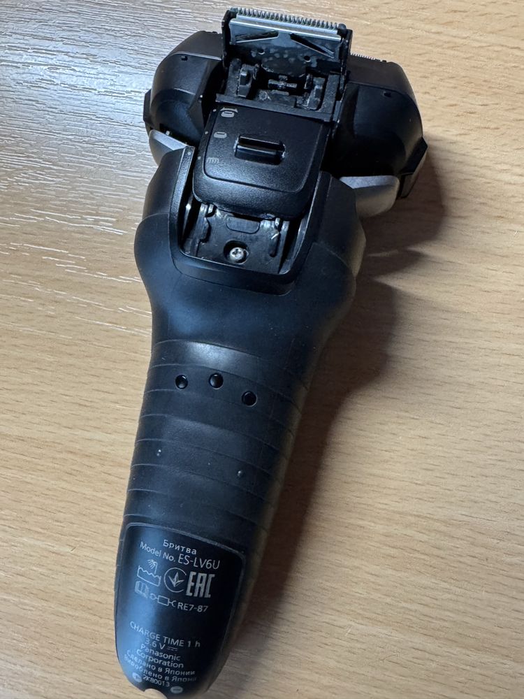 Електробритва Panasonic ES-LV6U-K820