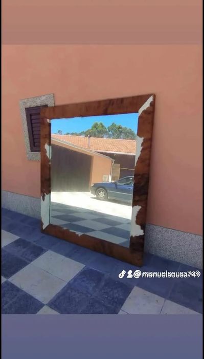 Vendo este espelho muito bonito bom estado