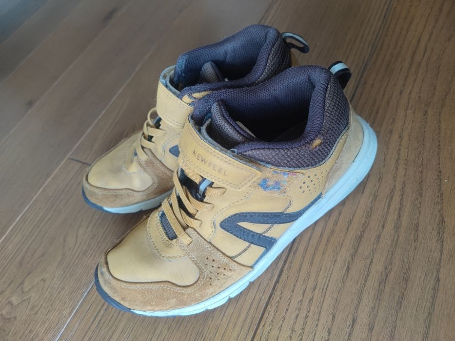 Buty decathlon Newfeel skóra za kostkę.